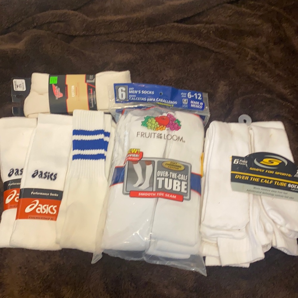 14 pairs men’s tube socks all new never worn